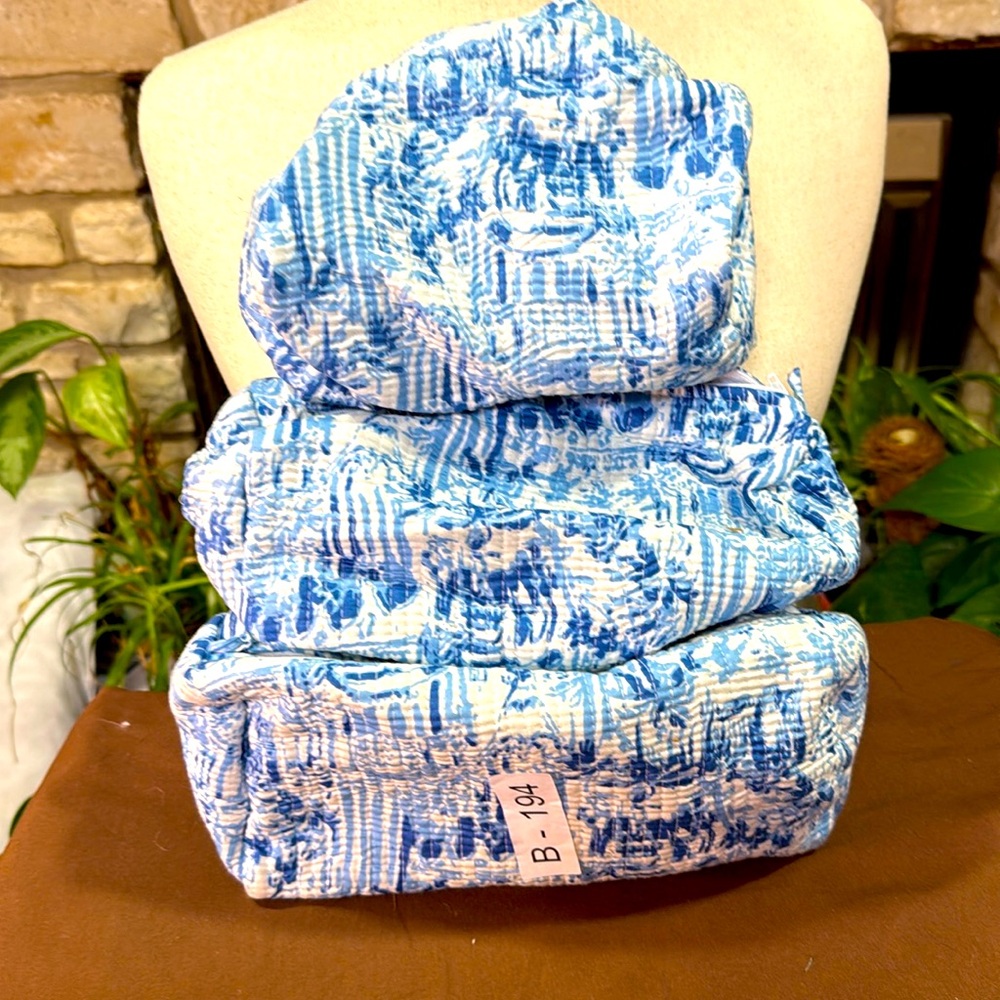 Floral Hand  Quilted Cosmetic Bag Set